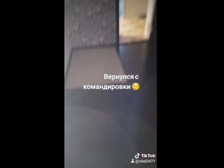 video мужик поделился видео со своим горем после возвращения с вахты дом оказался пустым жена забрала всю мебель детей и sex