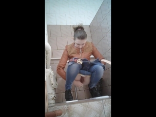 video камера в школьном туалете впечатлительным не смотреть 5 sex