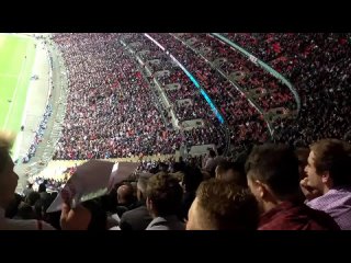video невероятно точный бросок самолетика на футболе sex
