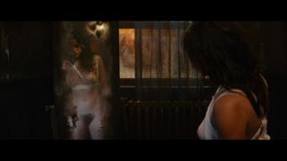 video кейтлин джерард мишель родригес лия лам томбой caitlin gerard michelle rodriguez lia lam the assignment 2016 sex