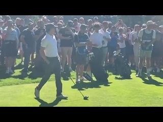 video 2021 том холланд играет в гольф на чемпионате bmw pga bmw pga championship sex