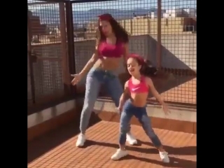 video лайфхакерша мама и доча просто нереально танцуют sex