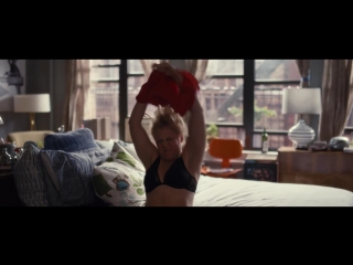 video девушка без комплексов trainwreck дублированный трейлер sex