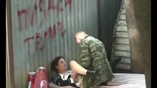 video секс бомжей за гаражами 2015 amateur spycam camrip sex