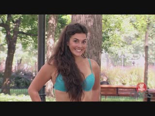 video девушка писает публично как парень прикол шутки розыгрыш humor fun jokes funny prank секси видео секс sexy video sex