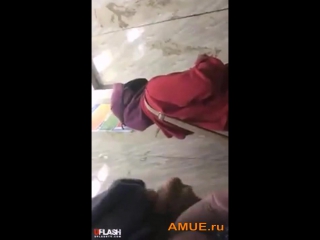 video парень достал член перед незнакомкой sex