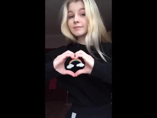 video танцуют школьница студентка tik tok тик ток юная няша молоденькие домашнее тверк топ молодые periscope перископ sex