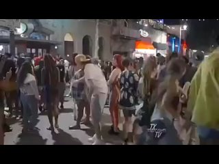 video всё смешалось трансгендеры бодипозитивные феменистки но менты забрали всё одно негра sex