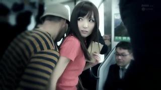 video красивую японку ебут трахают в автобусе метро азиатку teen japaneseasi sex