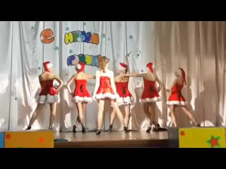 video супер эротичный танец сексуальных девушек танец красивых снегурочек super erotic dance sexy girls mp4 sex