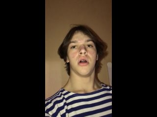 video парень и девушка разговаривают с закрытым ртом sex