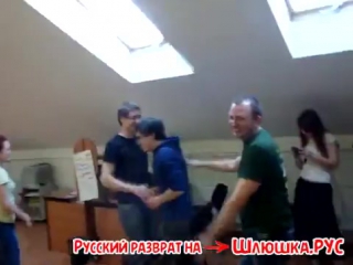 video пьяная сотрудница пошла по кругу увеличение члена до 5 см в длину и 60 в диаметре используй проверенный способ sex