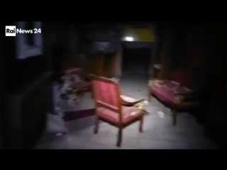 video никто не откликается обнародовано видео из погребенного под лавиной итальянского отеля sex