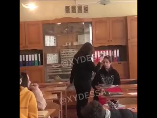 video жутковато залил учительницу перцоой sex