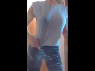 video 白浊的精液从可爱的小鸡鸡里一股与股的流出看起来真的好让人兴奋哎 maria avt1 03 07 2017 dark periscope 18 sex