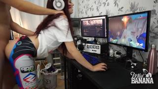 video having a quickie while gaming miss banana sex
