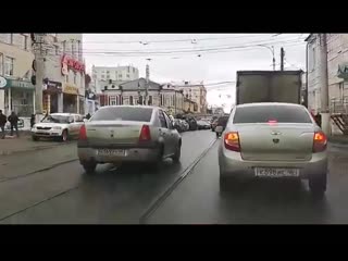 video массовое дтп с участием военной техники произошло в курске sex