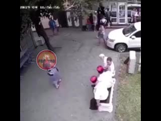 video полное видео произошедшего где видно как парень просит дедушку подвинуться что не понравилось казакам sex