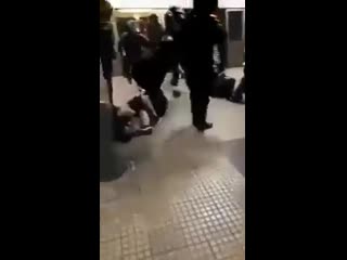 video правильное отношение румынская полиция и тожерумыны sex