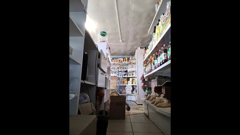 video в деревенском магазине смачно бросит тётя нина sex
