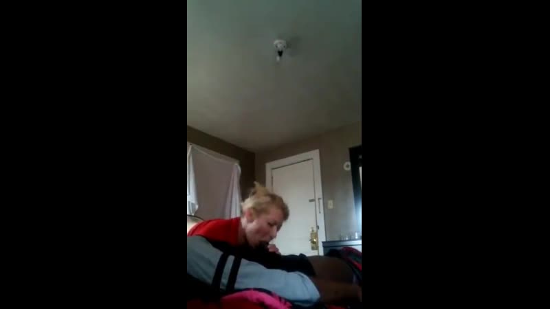 video французская жена и африканский мигрант на скрытую камеру sex