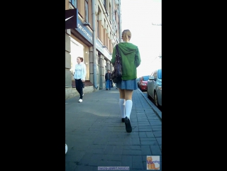video подсматривает под юбки девочкам voyeur spying кружевные трусики колготки под юбкой засветила показала sex