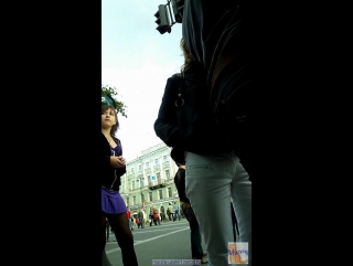 video подсматривает под юбки девочкам voyeur spying кружевные трусики колготки под юбкой засветила показала sex