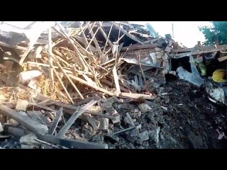 video появилось видео воронки от прилёта ракеты в ходе ночного ракетного удара по николаеву sex