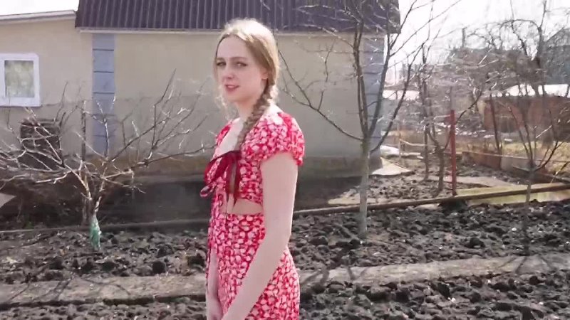 video зашёл в гости к деревенской незнакомки выебал её в рот и в пизду sex