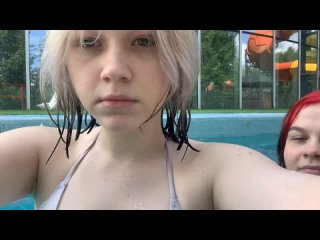 video стримерша в купальнике плавает на твиче sex