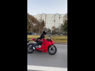 video девушка на красном мотоцикле мототаня mototanya sex