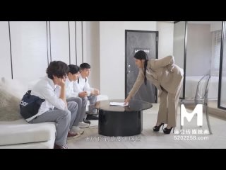 video студенты устроили групповой секс с молодой учительницей азиаткой sex