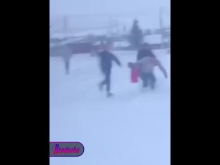 video едва не молодые хоккейной клюшкой в хакасии неизвестные избили до полусмерти хоккейной клюшкой и палками мужчину sex