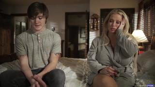 video alura jenson helping out mom pt 2 sex