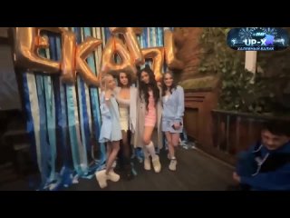 video миниатюрная сучка юечка и немаленькие сиськи в дрочном декольте твои блогерши sex