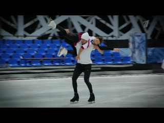 video подсмотрено на тренирое регина тодоренко и роман костомаров sex