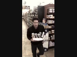 video дэвид швиммер троллит британских копов sex