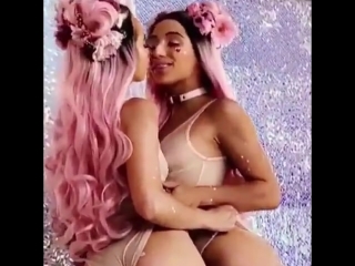 video riley reid abella danger две молодые стройные космические косплей няшки с аппетитными попками секс жопы сиськи ass sex