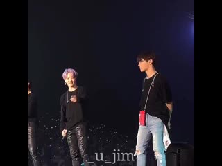 video jimin saw some armys in the crowd trying to get hobis attention and he pointed them out to him mp4 sex