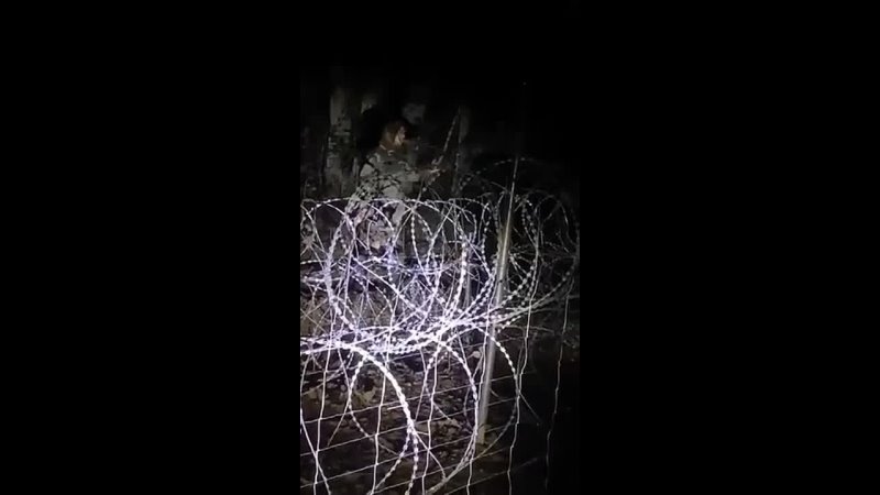 video пьянь на границе пьяные лукашисты дежурят на границе с оружием в руках sex
