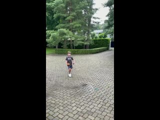 video алла залюбовалась длинноногои красавицеи повзрослевшая дочка орбакаите проводит кан sex