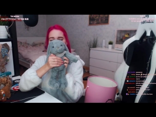 video girls rutwitch denly подарили вибро на игромире поцеловала смородинову sex
