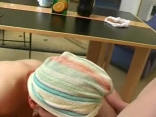 video русская мама вышла из душа и трахнулась с сыном sex