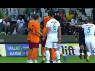 video стычка маркао со своим футболистом в чемпионата турции sex