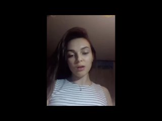 video девушка отодвинула трусики и начала мастурбировать 18 sex