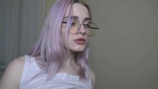 video спалил сестренку за дрочкой и выебал порно инцест sex