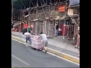video помог прохожему sex