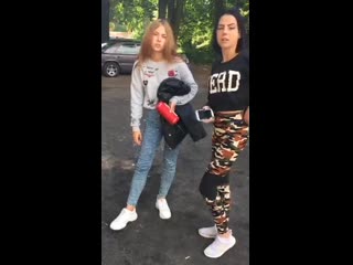 video сексуальные малышки устроили на улице дискотеку periscopeперископ sex