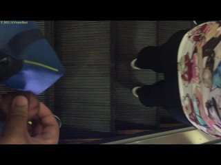 video китаец секс маньяк кончет на жопы азиаток публичное порно сперма конча на юбку штаны трусики в метро автобус sex