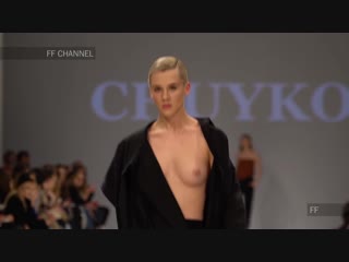 video chuyko fall winter засветы на подиуме топ модели голые стриптиз красотки милая няшки тян грудь сиси белье чулки sex